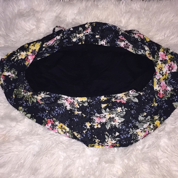 Top - Picture 3 of 3